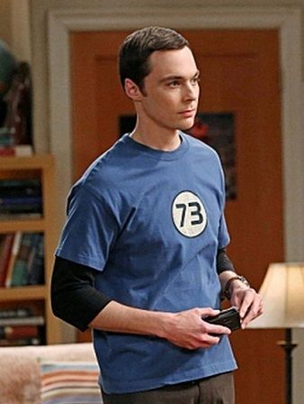 Sheldon Cooper y su camiseta del 73